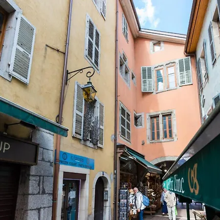 Apartment Le Semnoz - With Mezzanine In The Heart Of The Old Town